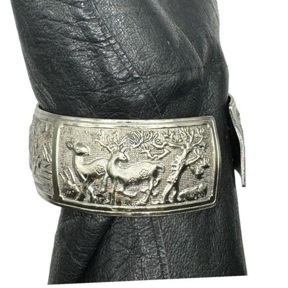 Tibetan Silver Bangle Cuff Bracelet with Peacocks, Love Birds and Deer Scenes - Picture 8 of 11